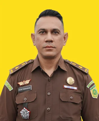PATAR DANIEL PANGGABEAN, S.H., M.H